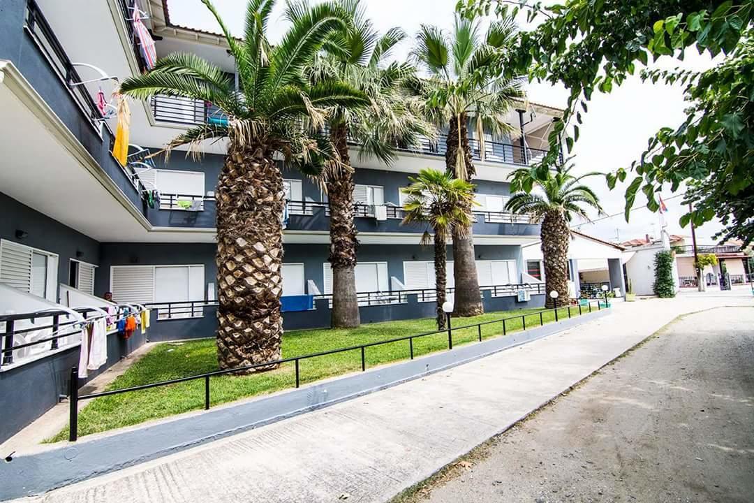Studios Alexandra Vrasna Luaran gambar